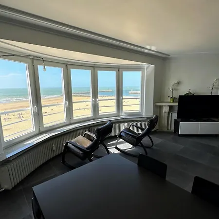 Zeezicht Majestic 6 Apartment *