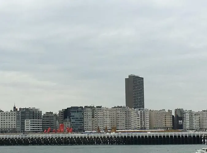 Zeezicht Majestic 6 شقة أوستيند